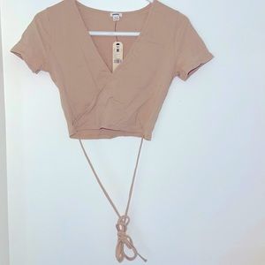 Wrap around crop top (Garage clothing)💜